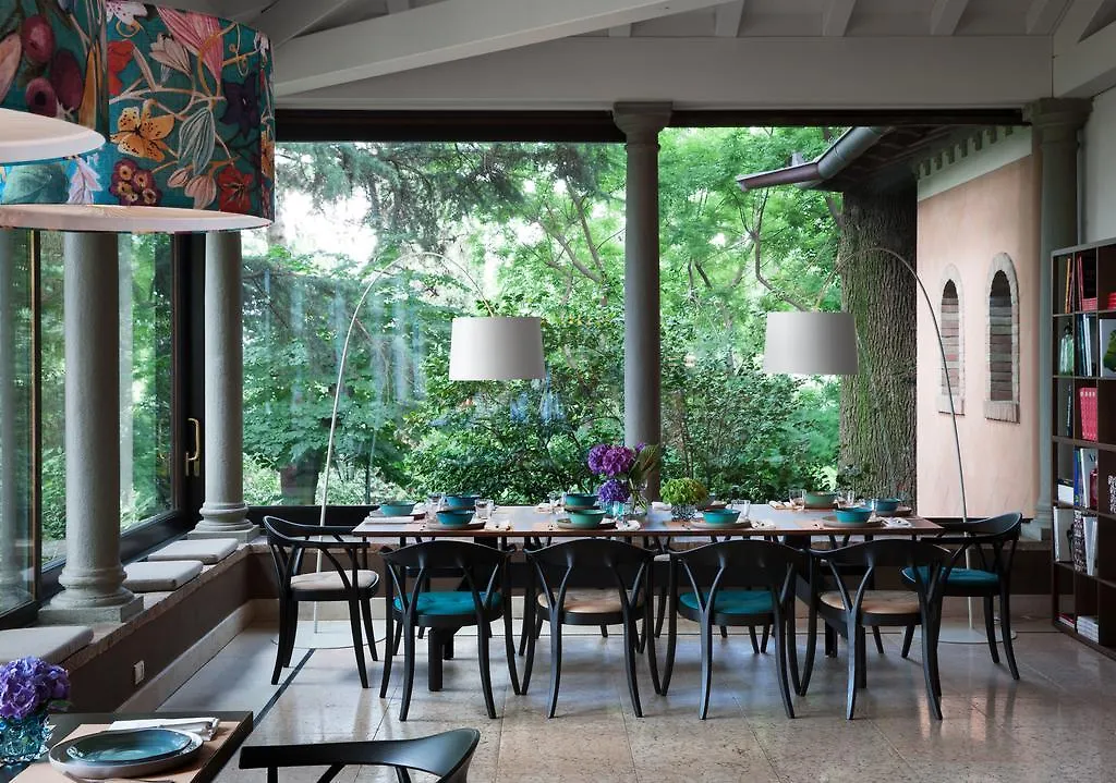 L'Albereta Relais & Chateaux Erbusco 5*,  Italy